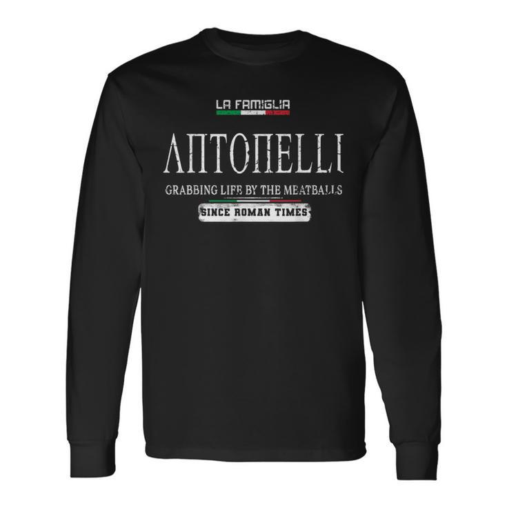 イタリアラ・ファミリア・アントネッリがミートボールで人生をつかむ 長袖Tシャツ