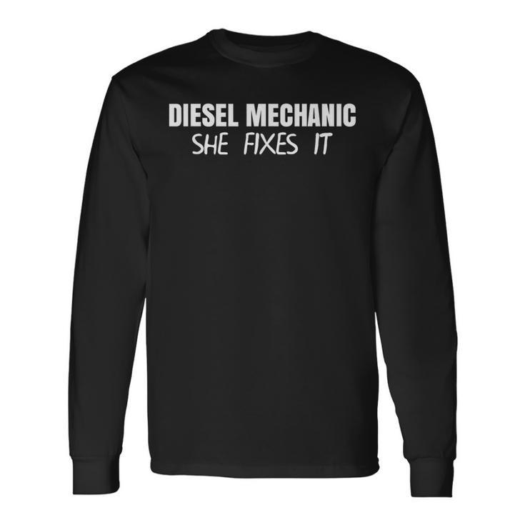ディーゼル整備士he Fixes It トラック エンジン修理 長袖Tシャツ