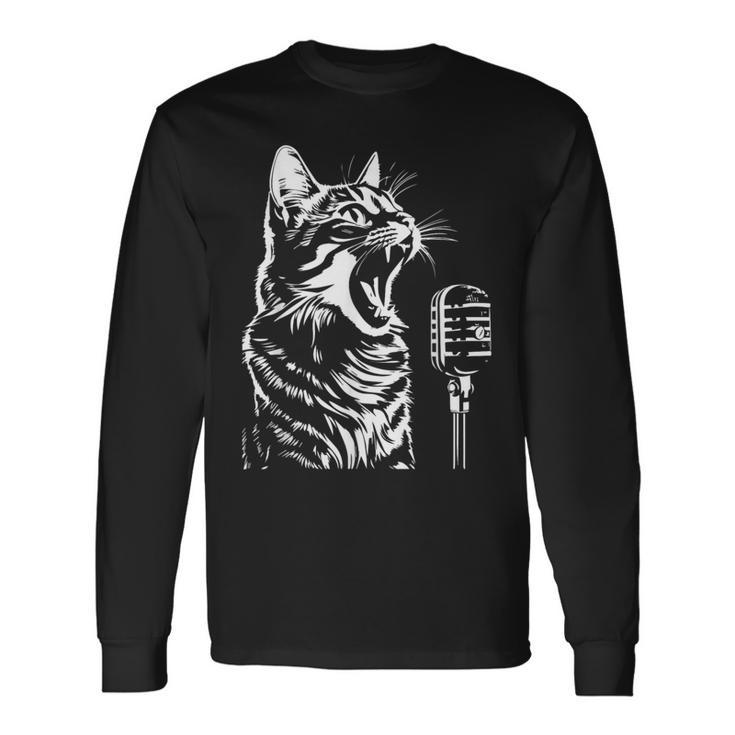 マイクで歌う猫 猫歌手 長袖Tシャツ