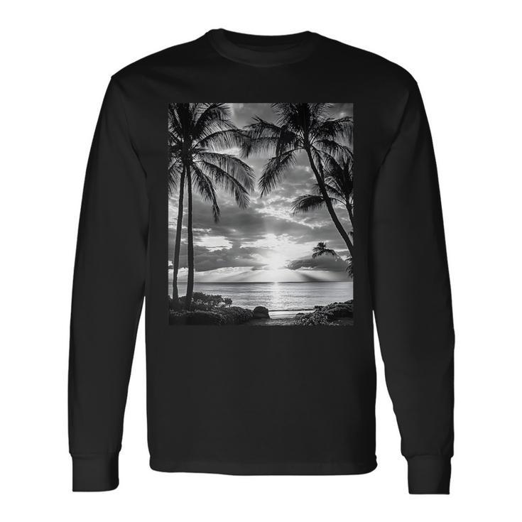 ヤシの木の白黒写真 夕焼けビンテージ写真 長袖Tシャツ