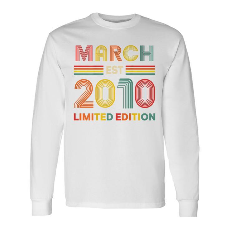 En La Parte Trasera Retro Marzo Est 2010 Cumpleaños 16 Años 16 Años Camiseta de manga larga