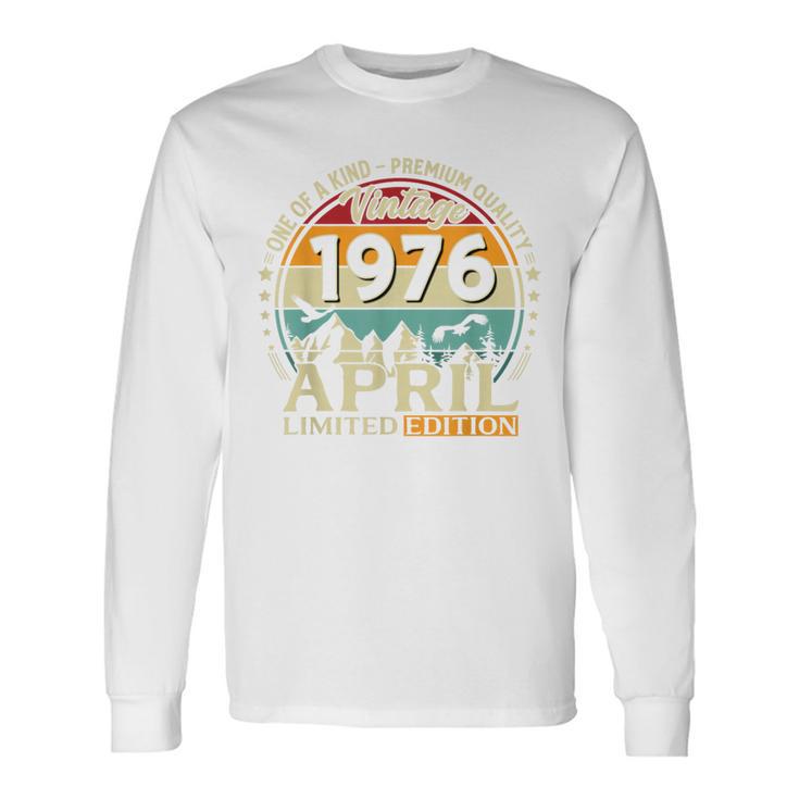 ヴィンテージカー 1976 年4月 50 歳の誕生日 1976 年のクラシックカー 長袖Tシャツ