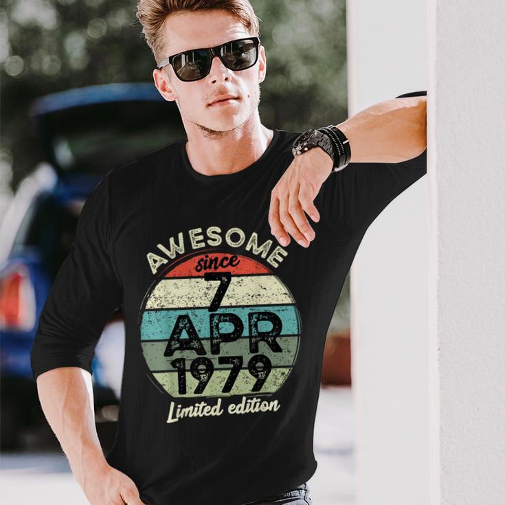 1979年4月7日 45歳の誕生日 45歳 2024年 誕生日 長袖Tシャツ 彼への贈り物