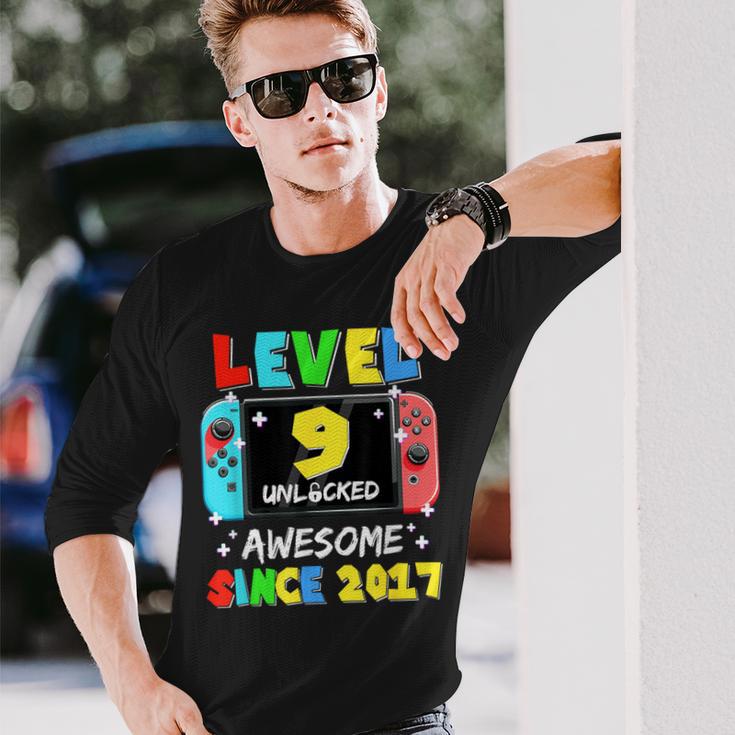 2017年以降、レベル9のロック解除済みゲーム9歳の誕生日。 長袖Tシャツ 彼への贈り物