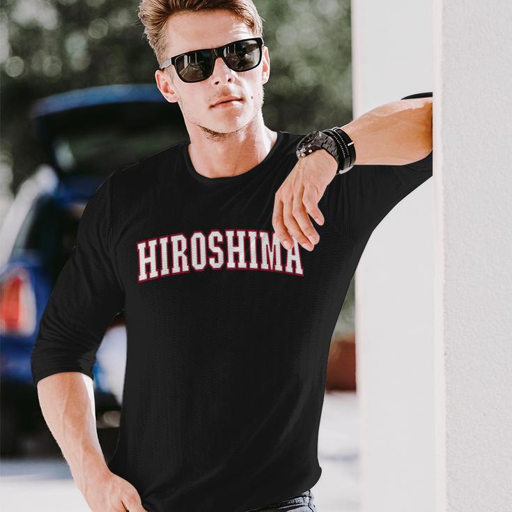 Hiroshima Japan Nihon 日本 広島 Hiroshima 長袖Tシャツ 彼への贈り物