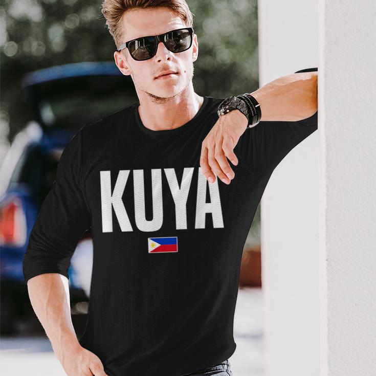 Kuya お兄さん フィリピン Pinoy Filipino 長袖Tシャツ 彼への贈り物