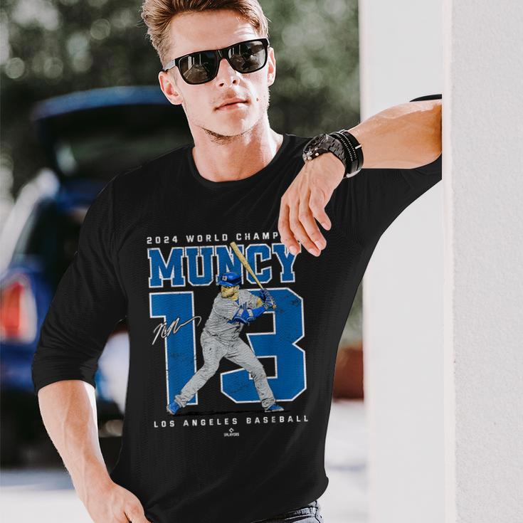 Player Number 2024 World Champion Max Muncy Los Angeles 長袖Tシャツ 彼への贈り物
