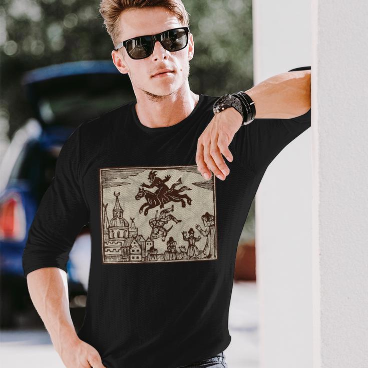 Satanic Occult Midnight Ride ゴスホラー 美的 木版画 長袖tシャツ 長袖Tシャツ 彼への贈り物