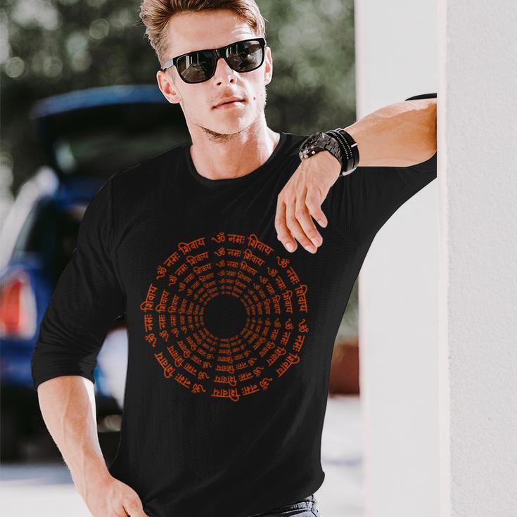 Shivahankar Mahahivratri Om Namahahivaya Hindu 長袖Tシャツ 彼への贈り物