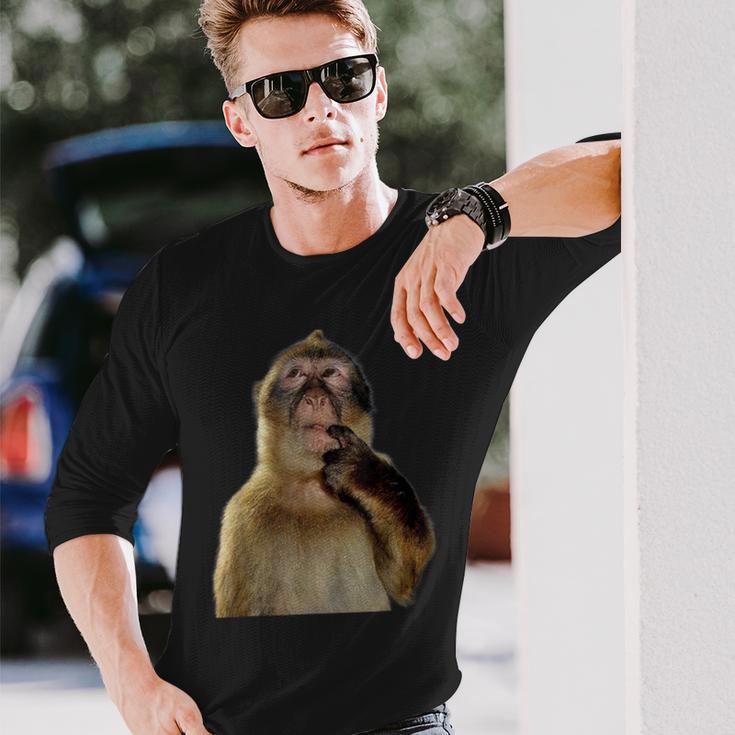 Thinking Monkey Meme 長袖Tシャツ 彼への贈り物