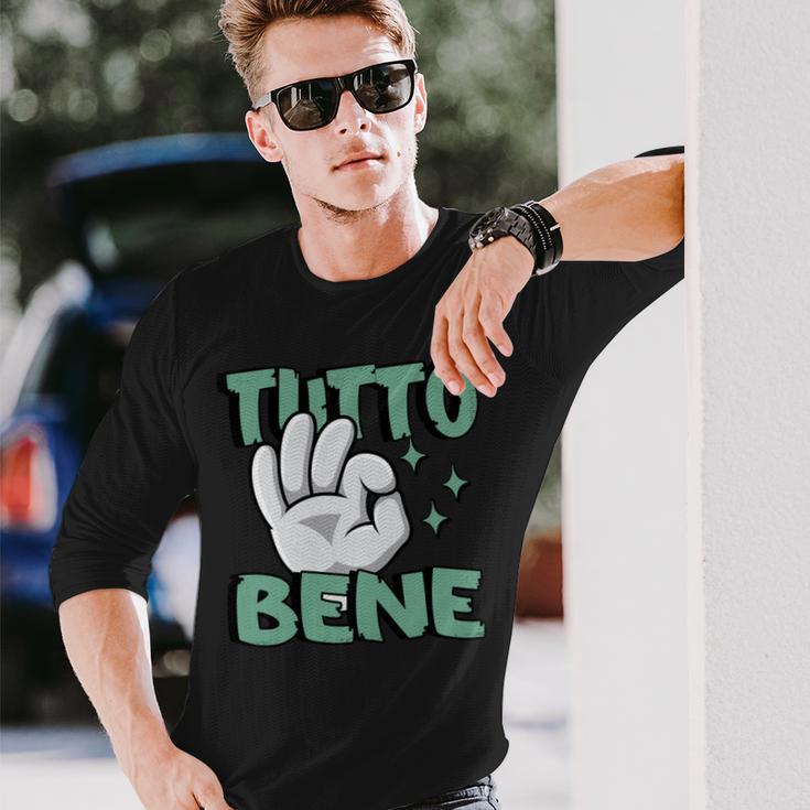 Tutto Bene イタリアの手のジェスチャー面白い引用イタリア 長袖tシャツ 長袖Tシャツ 彼への贈り物