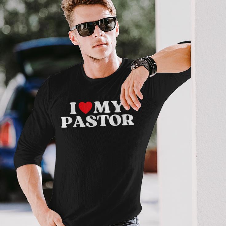 アイ・ハート・マイ・パスターファニー・レッド・ハート・ラブ・パスター・ラヴズ・パスター・ラヴズ 長袖Tシャツ 彼への贈り物