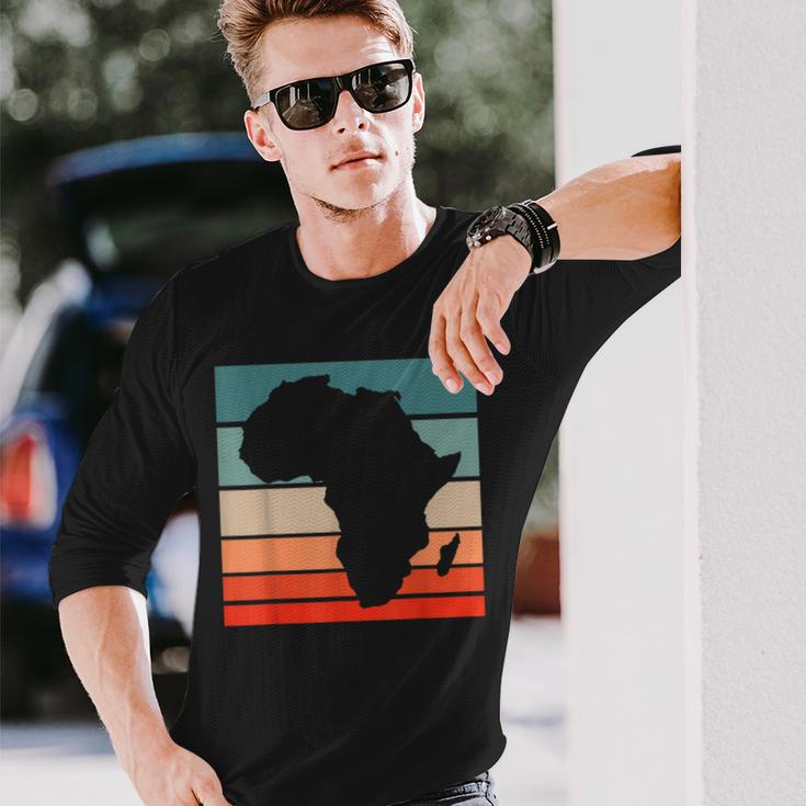 アフリカ地図 大陸 アフリカの誇りに ブラック 歴史月 長袖Tシャツ 彼への贈り物