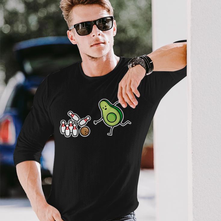 アボカドピットケトビーガンでボウリングをする楽しいアボカド。 長袖Tシャツ 彼への贈り物