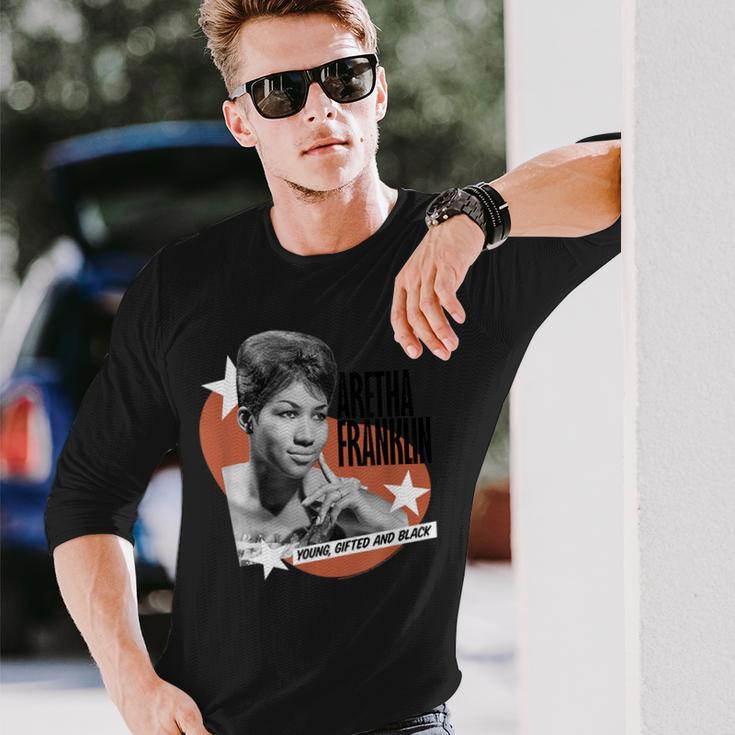 アレサ・フランクリン・ヤング・ギフテッド・アンド・ブラック・レトロ・フォト 長袖Tシャツ 彼への贈り物