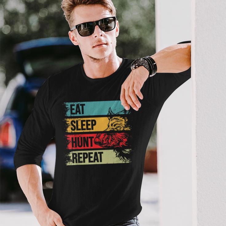 イノシシ ハンター 食べる スリープ ハント リピートハンティング 長袖Tシャツ 彼への贈り物