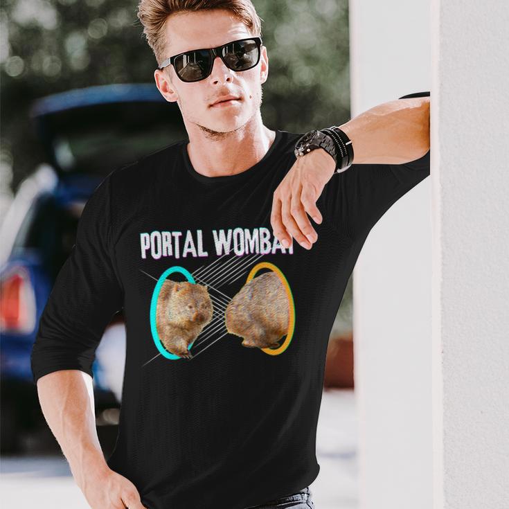 ウォンバット愛好家のためのポータルウォンバットダンクミーム 長袖Tシャツ 彼への贈り物