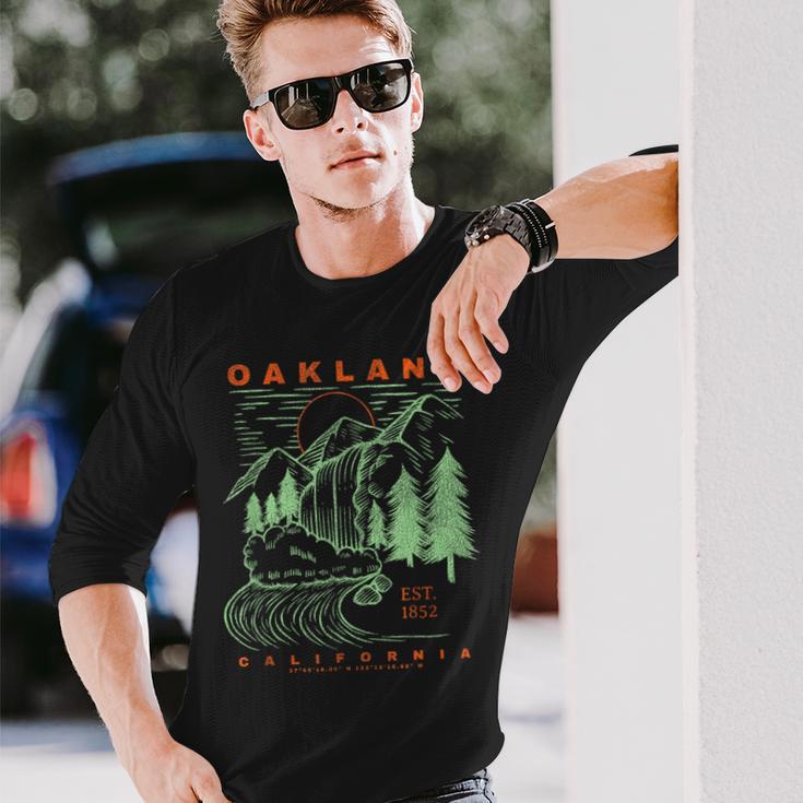 オークランド カリフォルニア クール 旅行 お土産 素朴 オークランド 長袖Tシャツ 彼への贈り物