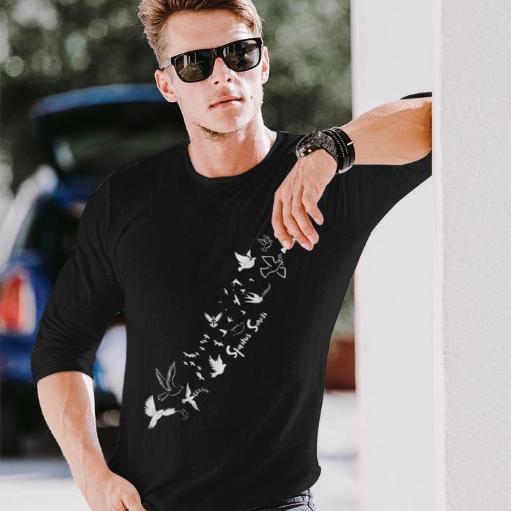 カトリックラテン語フレーズ スピリタス・サンクティは聖霊幽霊 長袖Tシャツ 彼への贈り物