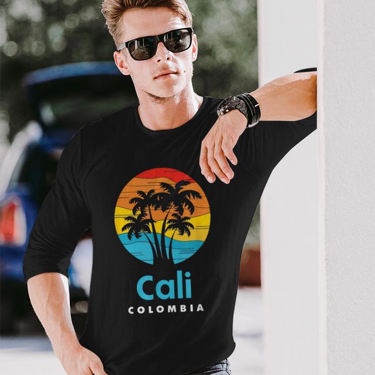 カリ コロンビア 長袖Tシャツ 彼への贈り物