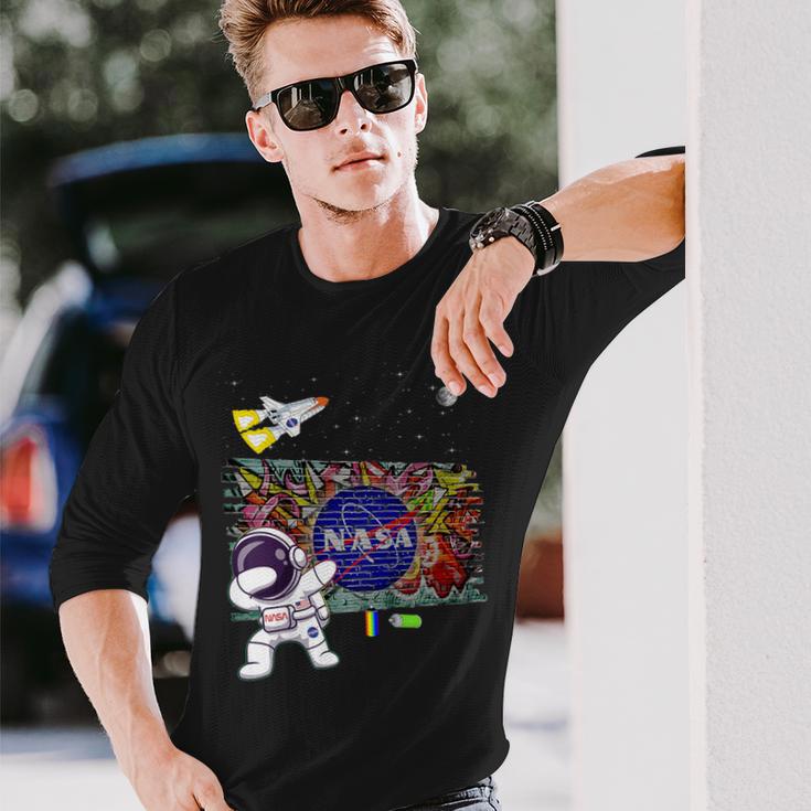 キッズ Nasaグラフィティアート宇宙飛行士キッドダビングスペースシャトルクール 長袖Tシャツ 彼への贈り物