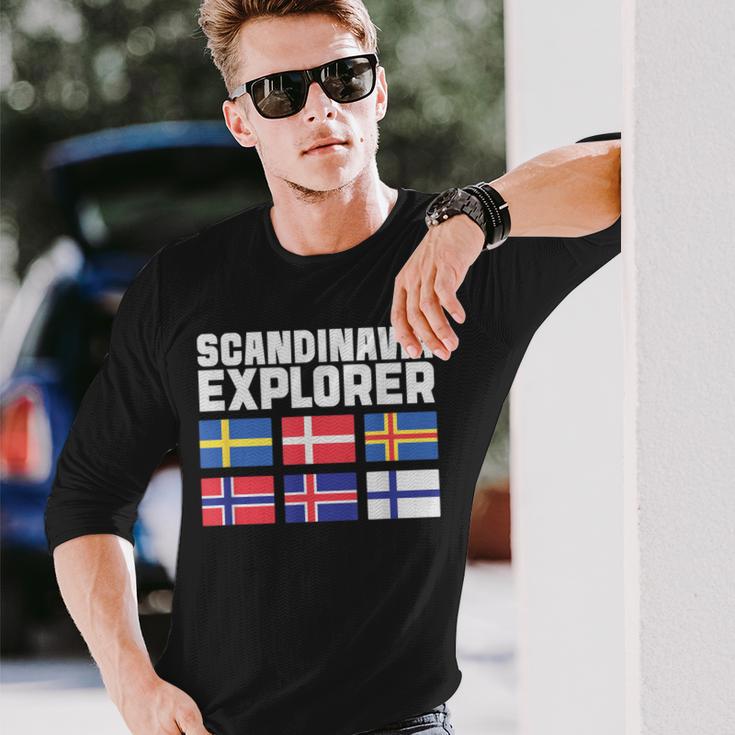 スカンジナビア エクスプローラー フラグ スウェーデン ノルウェー アイスランド 長袖Tシャツ 彼への贈り物