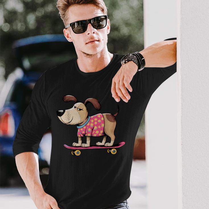 スケートボード犬 – 楽しい漫画のペット 長袖Tシャツ 彼への贈り物