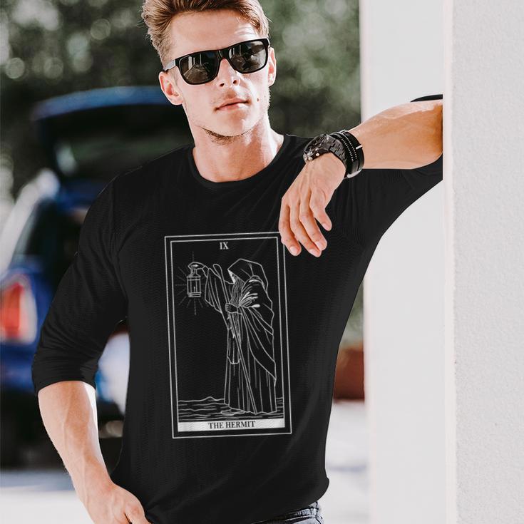 タロットカード隠者占い師オカルト魔女ウィッカン 長袖Tシャツ 彼への贈り物