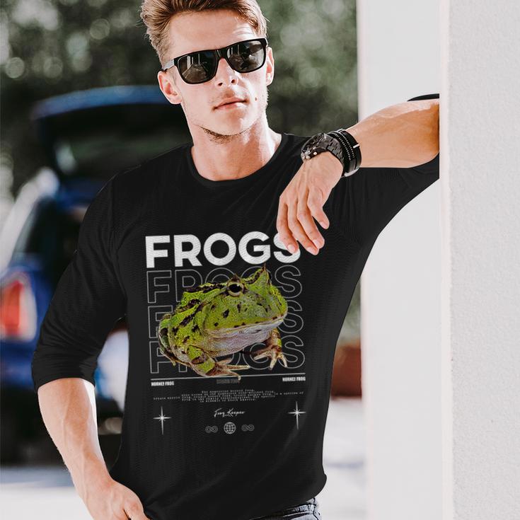 ツノガエル ストリートウェア カエル飼育員 長袖Tシャツ 彼への贈り物