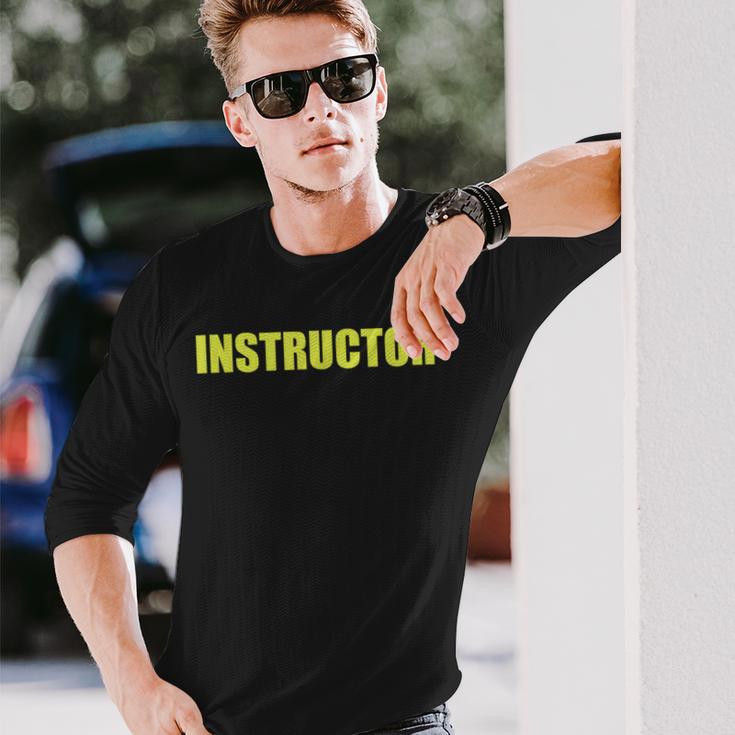トレーニング・イベント・安全のためのイエローインストラクター 長袖Tシャツ 彼への贈り物