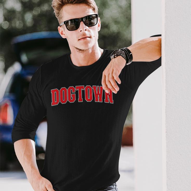 ドッグタウンカリフォルニア お土産 トリップ カレッジスタイル レッドテキスト 長袖Tシャツ 彼への贈り物