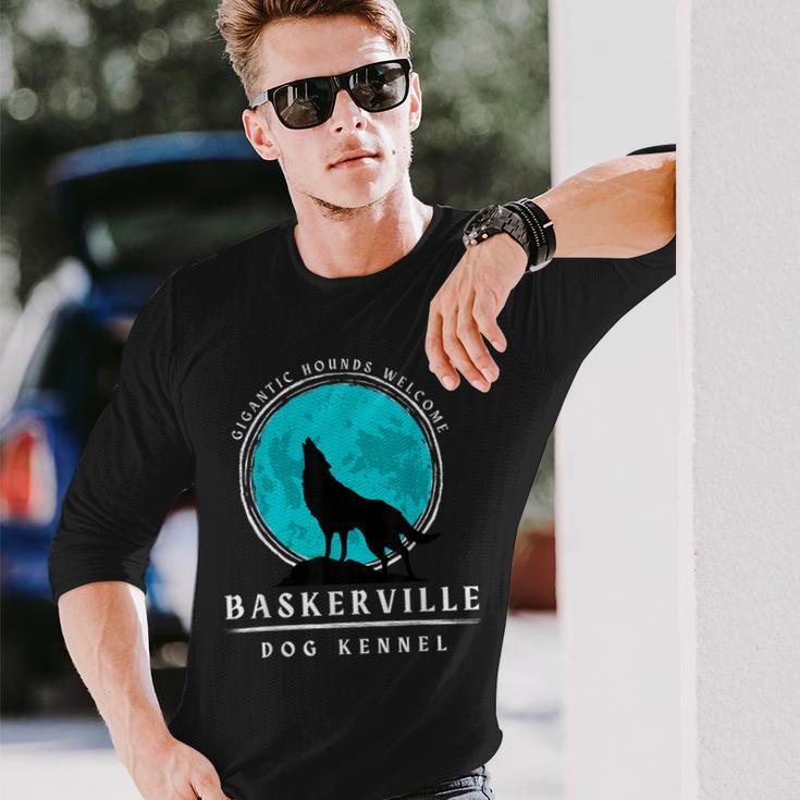 バスカヴィル犬小屋 巨大猟犬へようこそ シャーロック・ホームズ 長袖Tシャツ 彼への贈り物