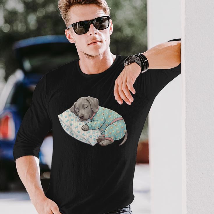 パジャマで寝ているかわいいワイマラナー犬就寝アート 長袖Tシャツ 彼への贈り物