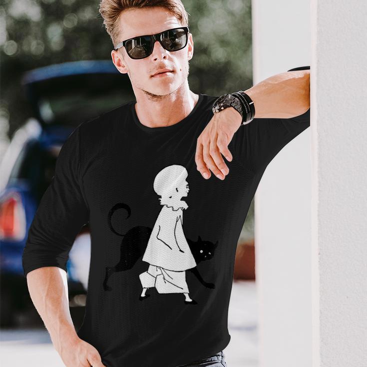 ピエロと猫、オーブリー・ビアズリー作のセント・ポールズ1893年 長袖Tシャツ 彼への贈り物