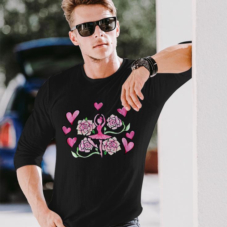 ピンクローズのバレリーナ バレエ 長袖Tシャツ 彼への贈り物