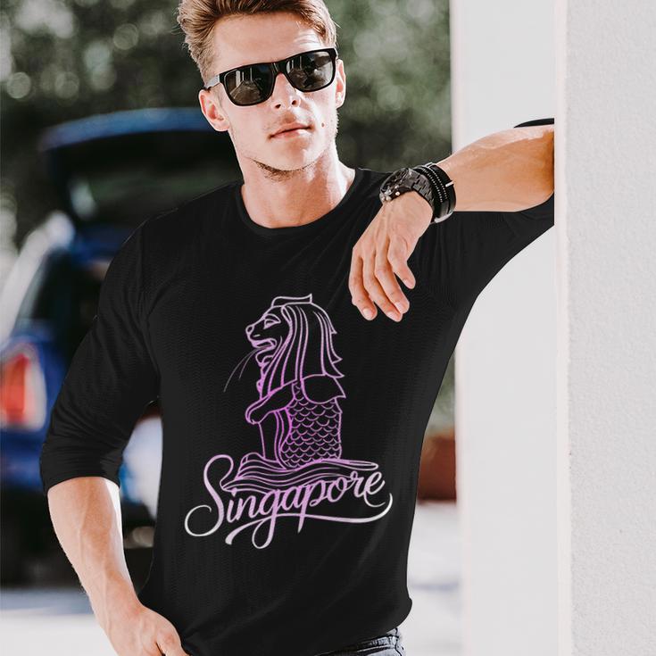 マーライオンのお土産デザインのシンガポールシティスカイライン 長袖Tシャツ 彼への贈り物