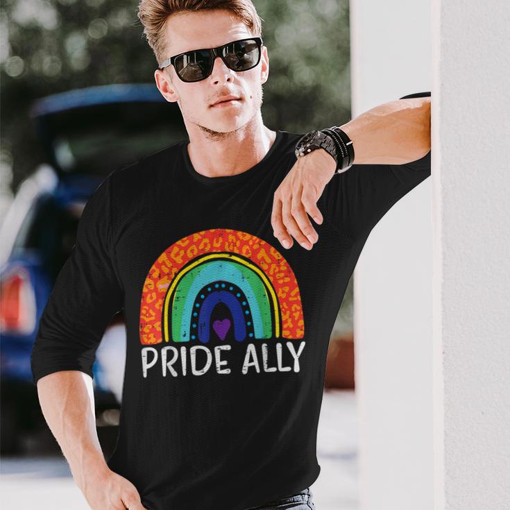レインボーフラッグ プライド アリー ゲイプライド 月 Lgbtq Ally Lgbt 長袖Tシャツ 彼への贈り物