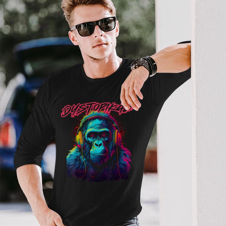レトロなシンセウェーブパンクゴリラデザイン。 長袖Tシャツ 彼への贈り物