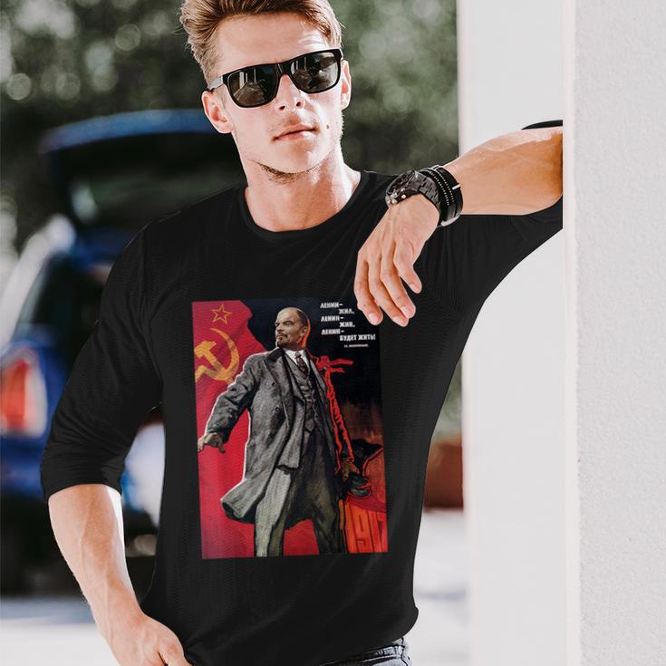 レーニンは生きた、レーニンは生きる、レーニンは生きる！ソビエト。Ovi8 長袖Tシャツ 彼への贈り物