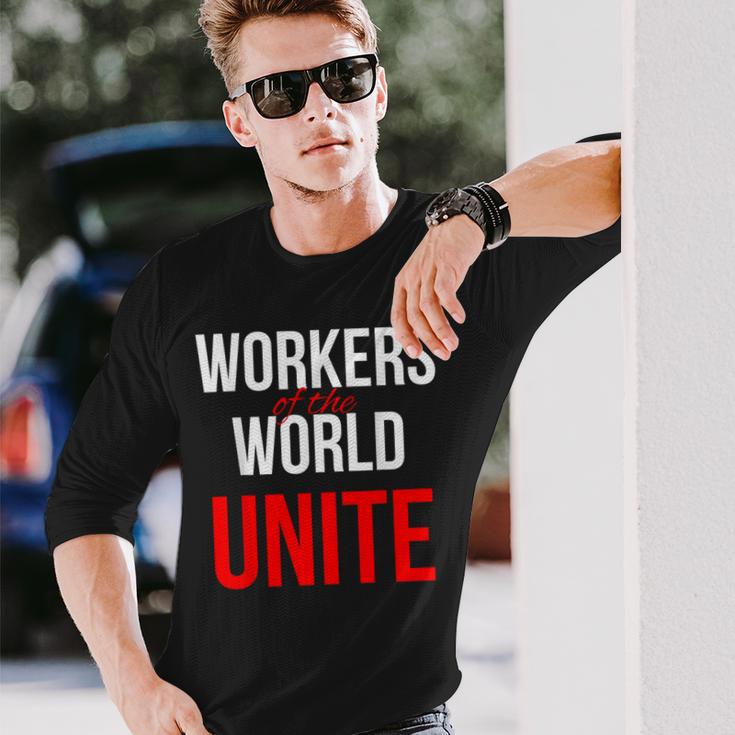 万国の労働者団結せよ 長袖Tシャツ 彼への贈り物