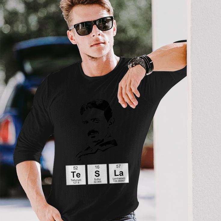 周期表 ニコラ・テスラア 長袖Tシャツ 彼への贈り物