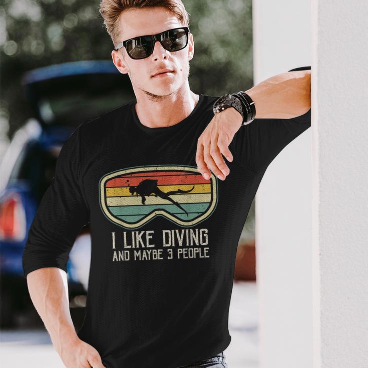 私はダイビングが好きで、多分3人で遭難したスキューバダイバーダイビング 長袖Tシャツ 彼への贈り物