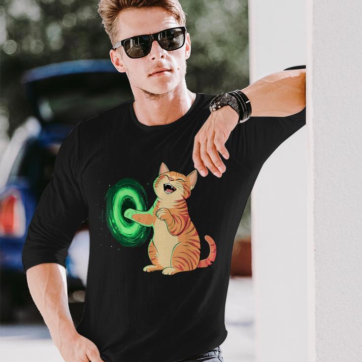 背中にポータル中指を持ついたずらな猫コスチューム。 長袖Tシャツ 彼への贈り物