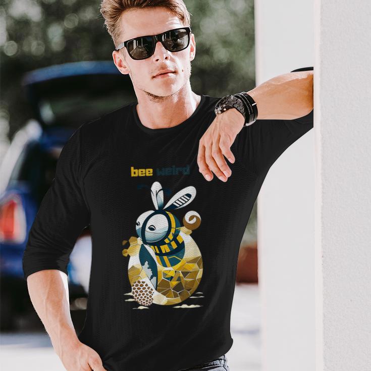 蜂の奇妙な 長袖Tシャツ 彼への贈り物
