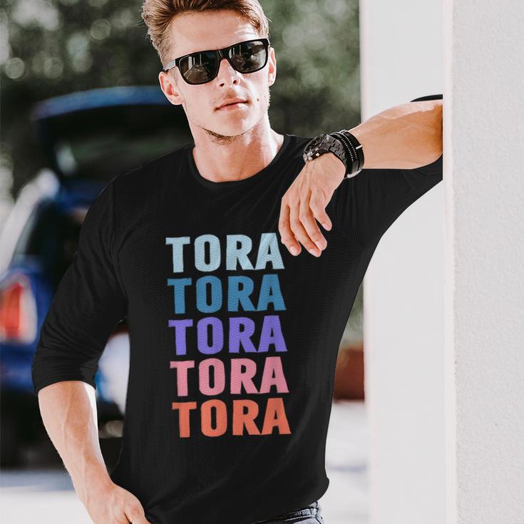 面白いギフトネーム Tora 名前入り 長袖Tシャツ 彼への贈り物