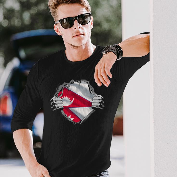 面白いネパール国旗の国 アジア 長袖Tシャツ 彼への贈り物