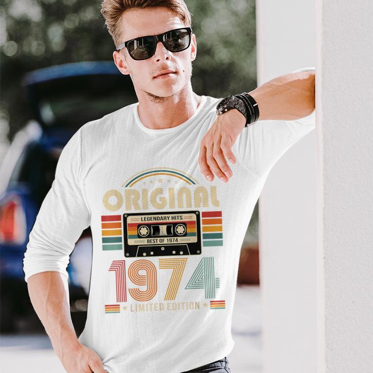 52 歳の誕生日プレゼント男性 1974 年 レトロ ビンテージ テープ 長袖Tシャツ 彼への贈り物