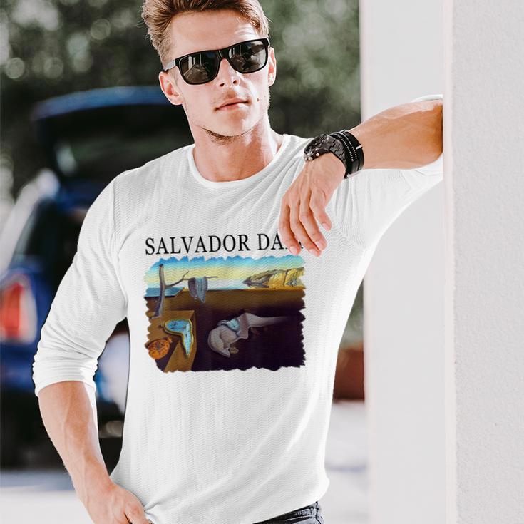 Daliによる記憶の永続性 長袖Tシャツ 彼への贈り物