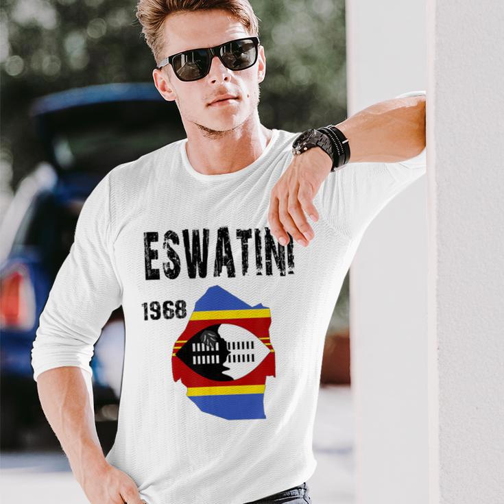 エスワティニ地図旗 制定。 長袖Tシャツ 彼への贈り物