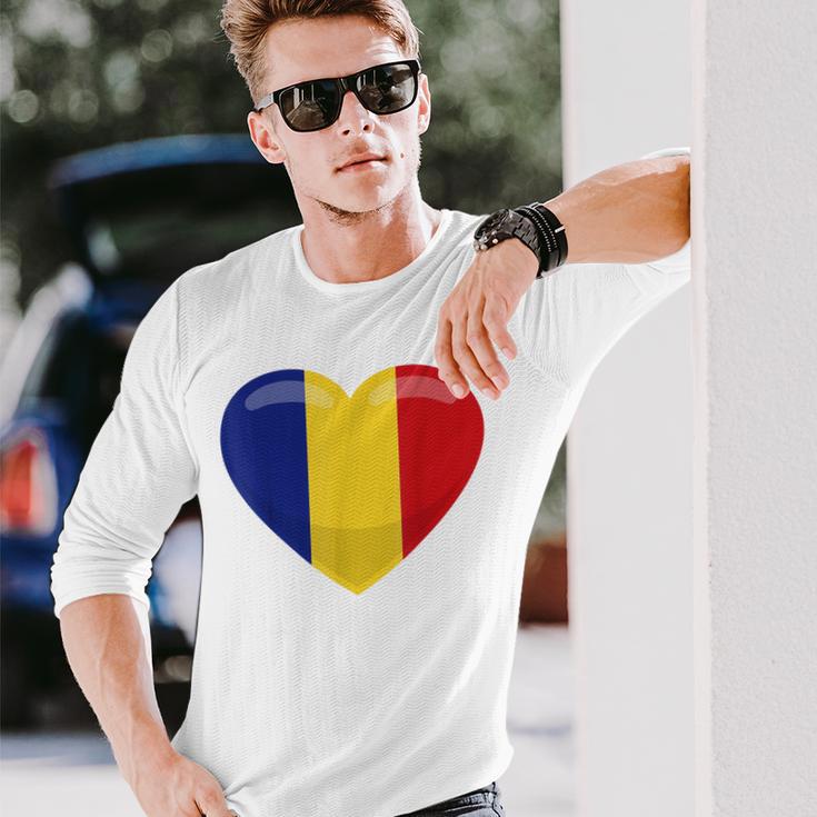 ルーマニアハートルーマニア国旗 長袖Tシャツ 彼への贈り物